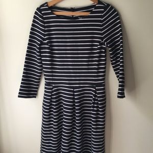 NWT Banana Republic Classic Long Sleeve Dress